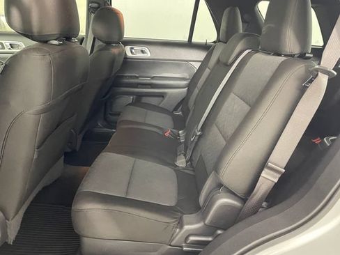 Used 2012 Ford Explorer XLT AWD/4WD image 16