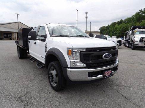 Used 2022 Ford F550 4x4 Crew Cab Super Duty w/ Power Equipment Group image 11