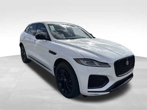 Certified 2026 Jaguar F-PACE R-Dynamic S AWD/4WD image 6