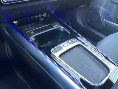 Used 2025 Mercedes-Benz GLA 250 image 21