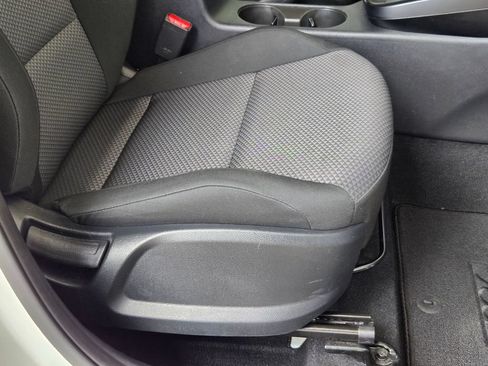 Used 2024 Kia Soul LX w/ Option Group 015 FWD image 26