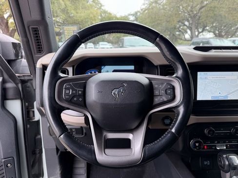 Used 2021 Ford Bronco Wildtrak image 14