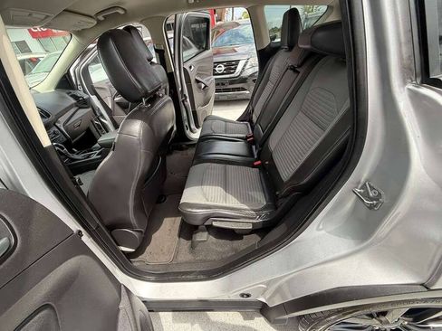 Used 2019 Ford Escape SE AWD/4WD image 16
