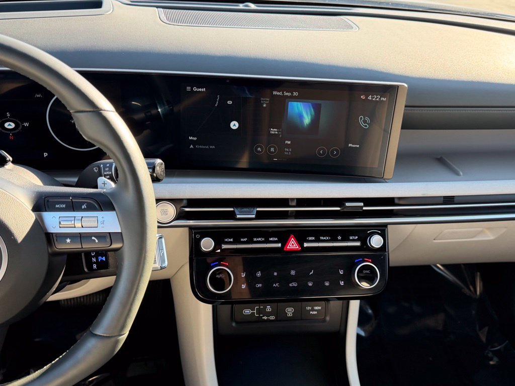 Used 2025 Hyundai Tucson Limited AWD/4WD image 21