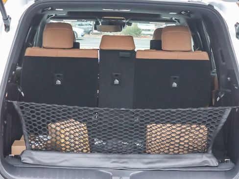 New 2026 Lexus LX 600 4WD w/ Luxury Package image 11