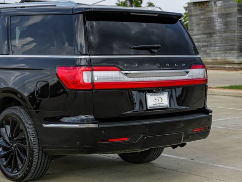 Used 2020 Lincoln Navigator L Reserve w/ Equipment Group 208A Reserve AWD/4WD image 14