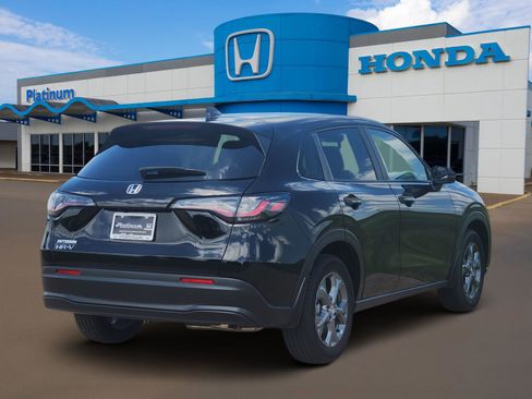 New 2026 Honda HR-V LX image 4