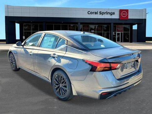 New 2026 Nissan Altima 2.5 SV w/ SV Special Edition Package FWD image 3
