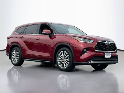 Used 2023 Toyota Highlander Platinum