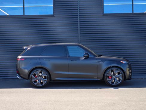 Used 2025 Land Rover Range Rover Sport Autobiography AWD/4WD image 8