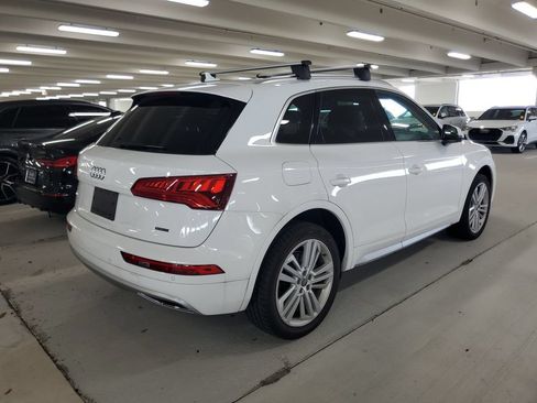 Used 2020 Audi Q5 2.0T Premium Plus w/ Premium Plus Package AWD/4WD image 3