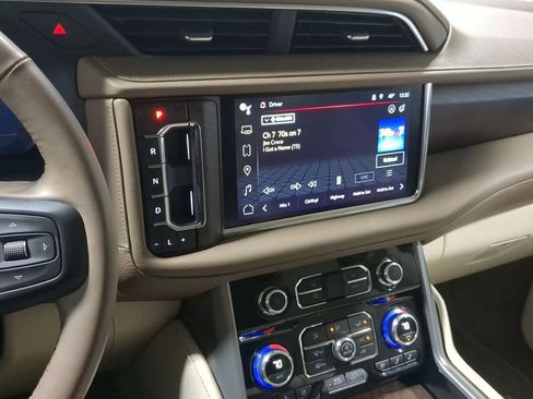 Used 2023 GMC Yukon XL Denali image 46