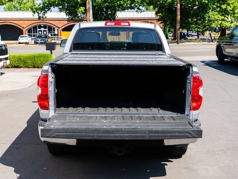 Used 2017 Toyota Tundra SR5 w/ TRD Off Road Package AWD/4WD image 9