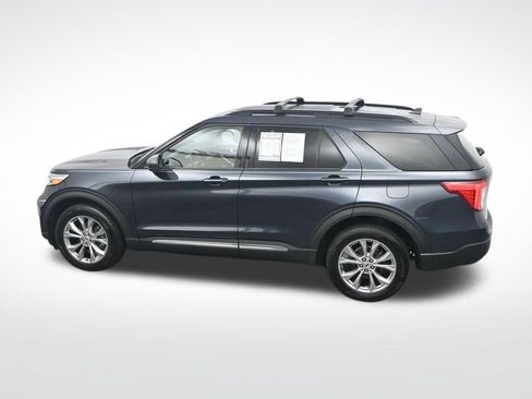 Used 2023 Ford Explorer XLT w/ Equipment Group 202A AWD/4WD image 37