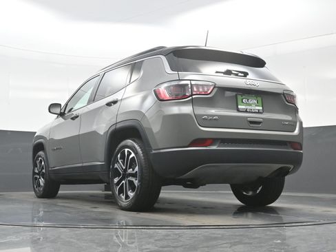 Used 2022 Jeep Compass Limited w/ Sun and Sound Group image 28