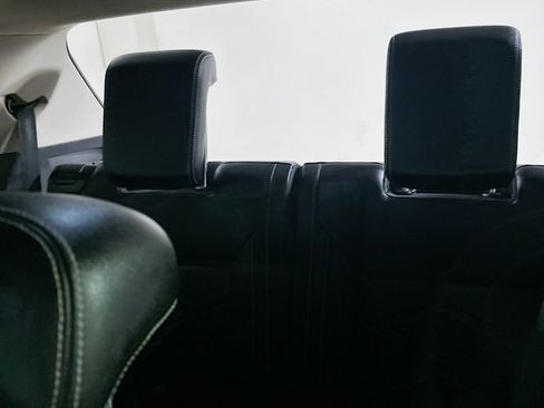 Used 2024 Volkswagen Atlas SE image 29