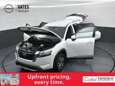 Used 2025 Nissan Pathfinder SL AWD/4WD image 54