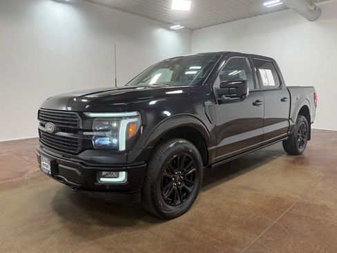 Used 2024 Ford F150 Platinum image 40