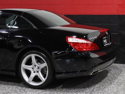 Used 2013 Mercedes-Benz SL 550 image 30