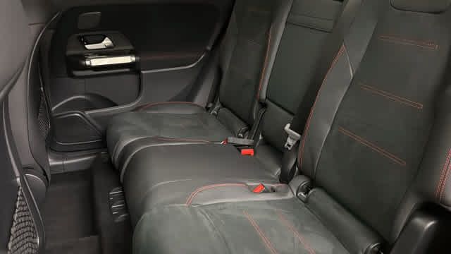 Certified 2026 Mercedes-Benz GLB 250 4MATIC image 32