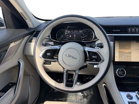 Used 2023 Jaguar F-PACE S AWD/4WD image 13