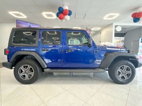 Used 2019 Jeep Wrangler Unlimited Sport S image 4