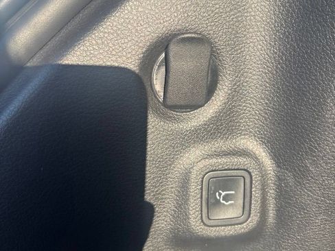 Used 2022 Jeep Compass Latitude w/ Convenience Group AWD/4WD image 41