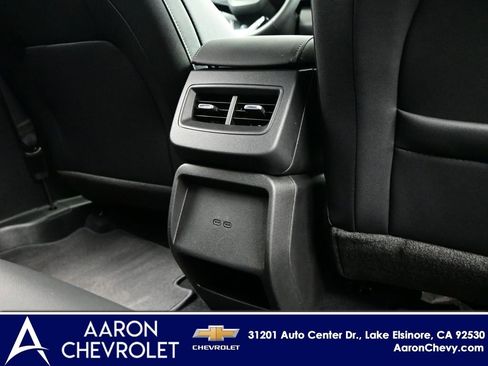 New 2026 Chevrolet Equinox EV LT image 30