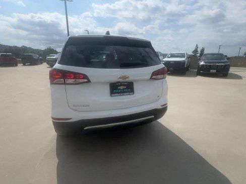 Used 2023 Chevrolet Equinox LT image 7