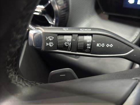 Used 2025 Chevrolet Equinox LT w/ Convenience Package II image 25