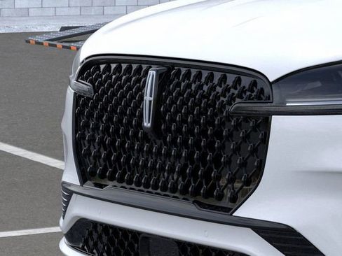 New 2026 Lincoln Aviator Reserve w/ Jet Appearance Package image 17