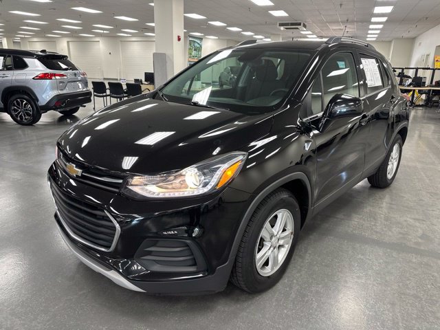 Used 2020 Chevrolet Trax LT FWD image 3