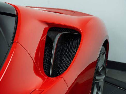 Used 2021 Ferrari SF90 Stradale image 11