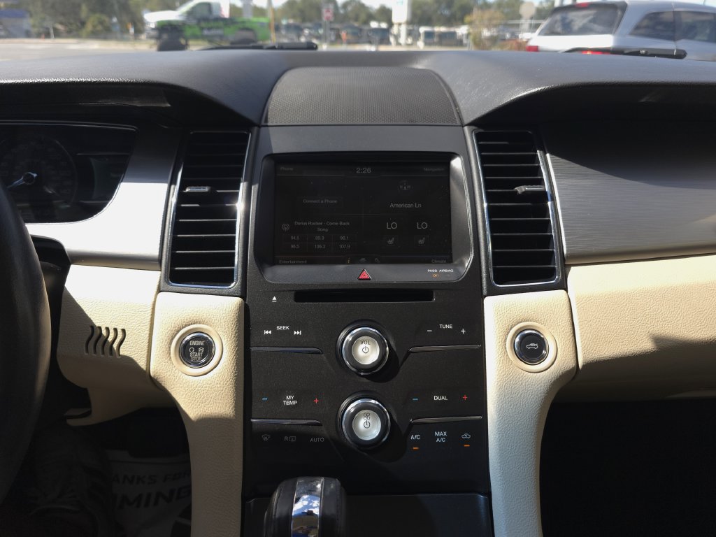 Used 2015 Ford Taurus SEL w/ Equipment Group 201A FWD image 23