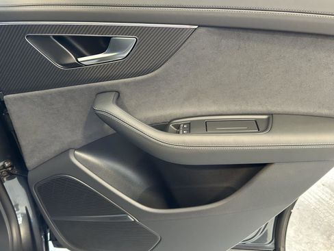 New 2026 Audi SQ8 Prestige image 21