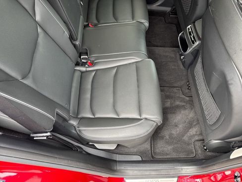 Used 2025 Genesis GV70 2.5T w/ Advanced Package AWD/4WD image 27