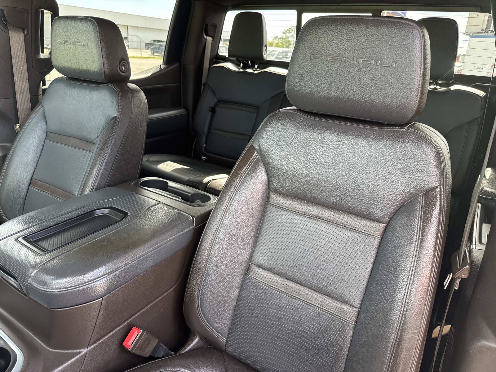 Used 2020 GMC Sierra 1500 Denali w/ Denali Ultimate Package AWD/4WD image 27