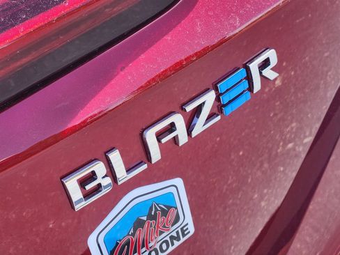 New 2025 Chevrolet Blazer EV LT image 7