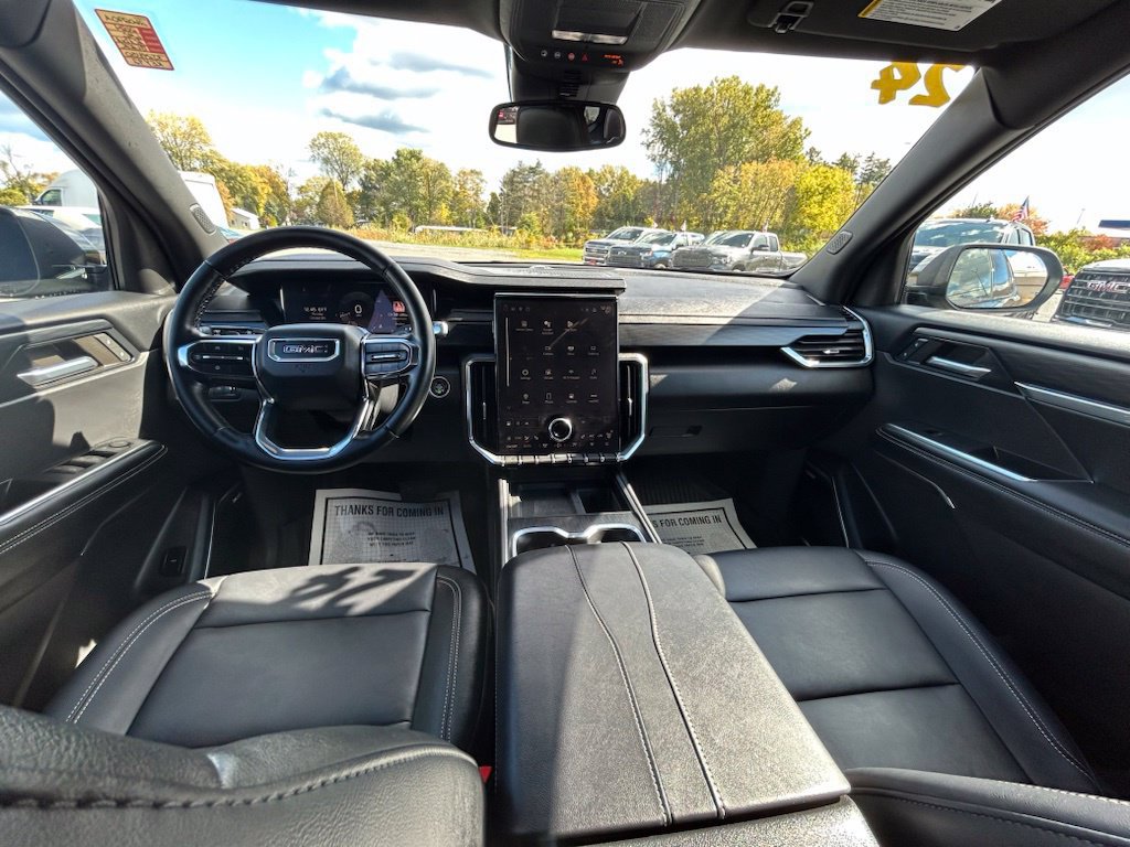 Used 2024 GMC Acadia Elevation w/ Luxury Package AWD/4WD image 15