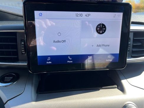 Certified 2022 Ford Explorer XLT w/ Equipment Group 202A image 12