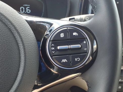 Used 2024 Kia Soul EX FWD image 26