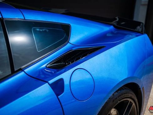 Used 2014 Chevrolet Corvette Stingray Z51 w/ 3LT Preferred Equipment Group image 31