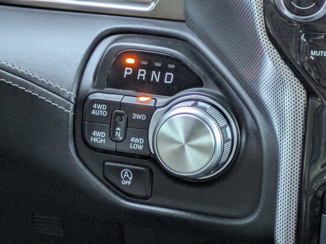Used 2020 RAM 1500 Limited w/ Black Appearance Package AWD/4WD image 19