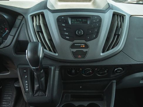 Used 2018 Ford Transit 250 138 RWD image 15