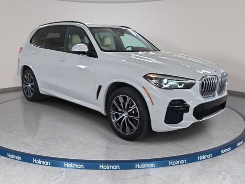 Used 2022 BMW X5 xDrive40i w/ M Sport Package AWD/4WD image 4