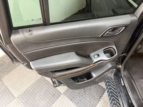 Used 2020 Chevrolet Tahoe LT AWD/4WD image 38