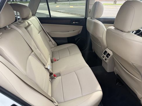 Used 2016 Subaru Outback 2.5i Limited image 16