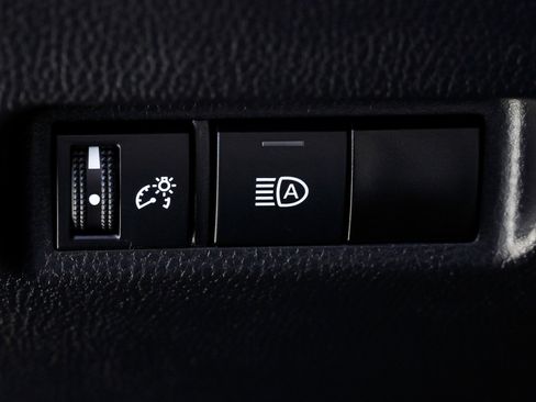 Certified 2024 Toyota RAV4 LE AWD/4WD image 18