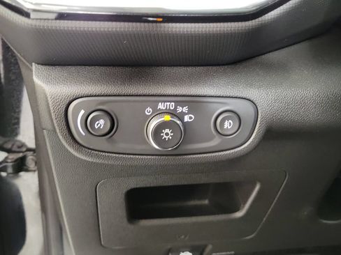 Used 2023 Chevrolet TrailBlazer LT w/ Convenience Package FWD image 13
