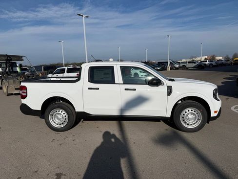 New 2026 Ford Maverick XL image 32